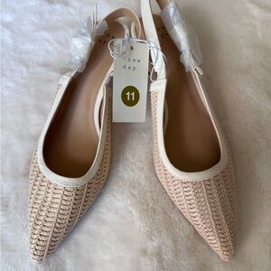 A New Day Women's Woven Cream and Tan kitten heel shoes Size 11